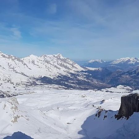 Appartement Au Pied Des Pistes La Joue du Loup Zewnętrze zdjęcie