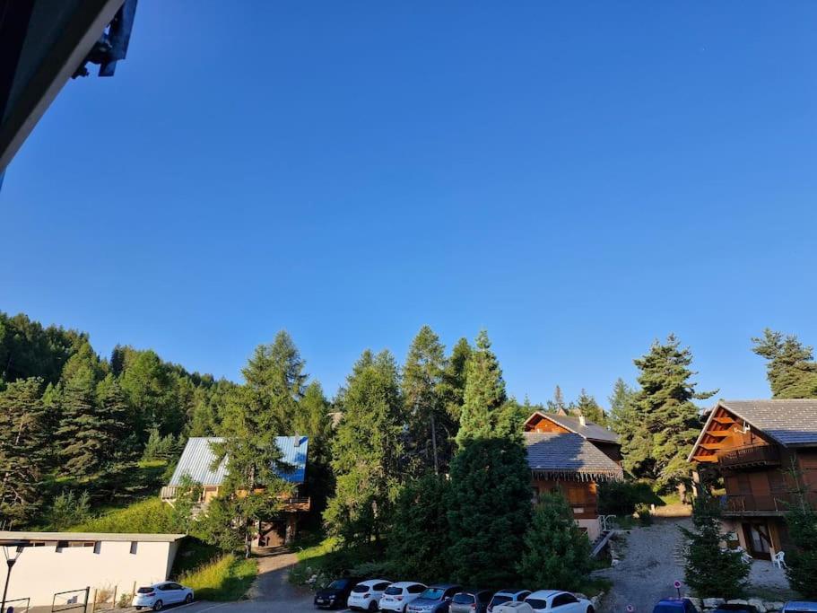 Appartement Au Pied Des Pistes La Joue du Loup Zewnętrze zdjęcie