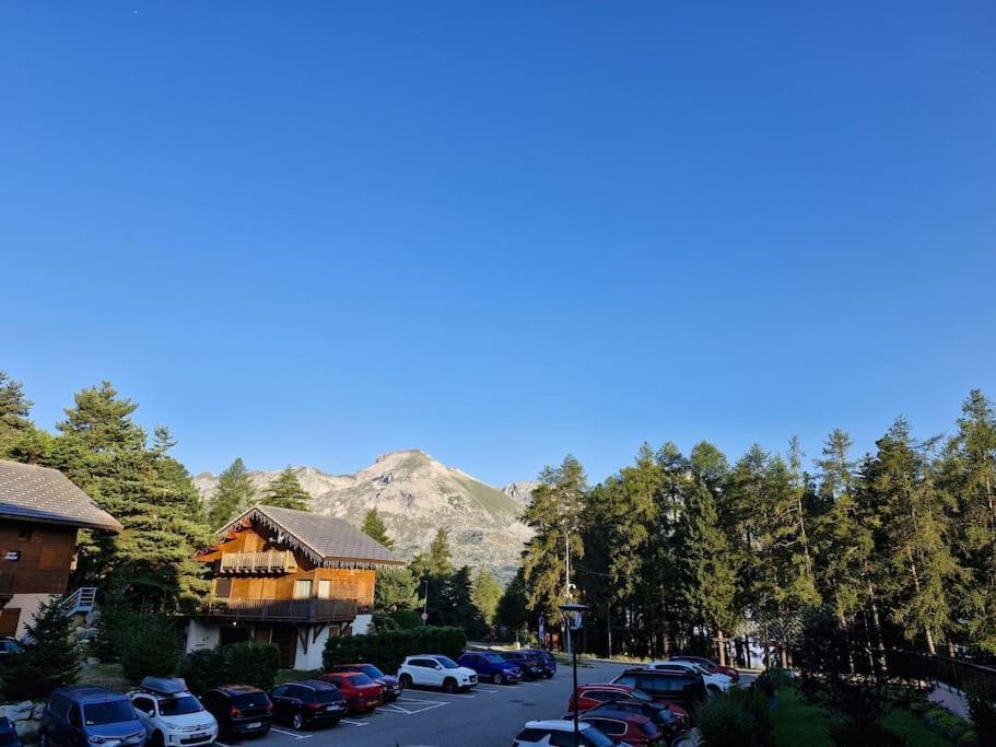 Appartement Au Pied Des Pistes La Joue du Loup Zewnętrze zdjęcie