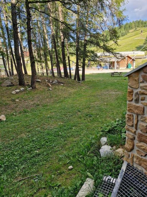 Appartement Au Pied Des Pistes La Joue du Loup Zewnętrze zdjęcie